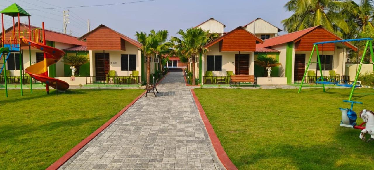 New Mouchak Hotel & Resorts Tajpur Buitenkant foto
