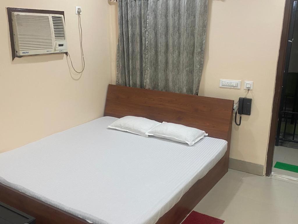 New Mouchak Hotel & Resorts Tajpur Buitenkant foto