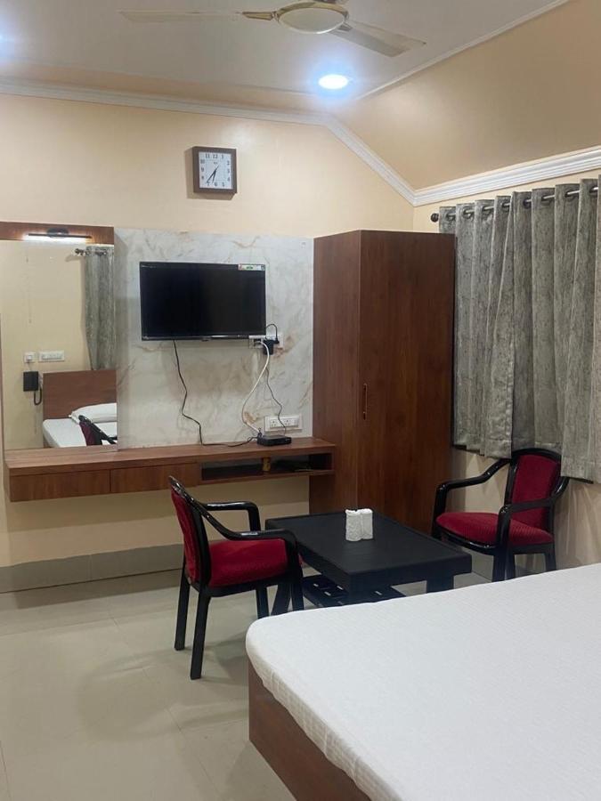 New Mouchak Hotel & Resorts Tajpur Buitenkant foto